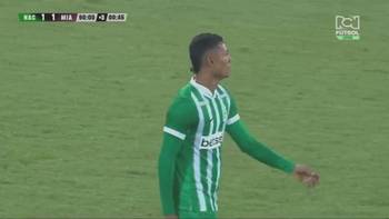 迈阿密补时2-1绝杀国民竞技!里贝罗解围自摆乌龙送礼!