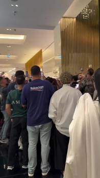 马卡报:像C罗这样的全球巨星,去趟商场就会造成这样的混乱局面
