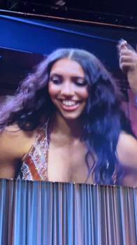 和女友佩奇同队了!WNBA选秀:达拉斯飞翼用状元签选中阿齐·福德